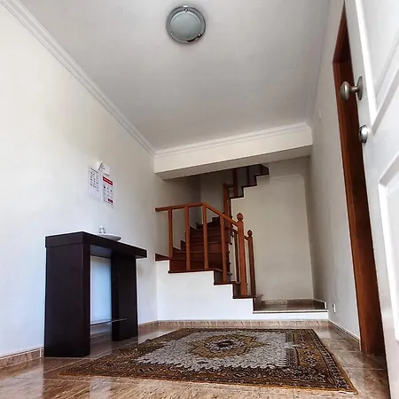 Pensión House Victoria Nazaré