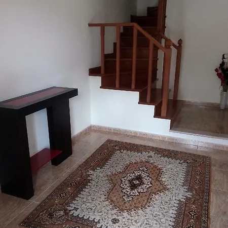 Πανσιόν House Victoria Ναζαρέ